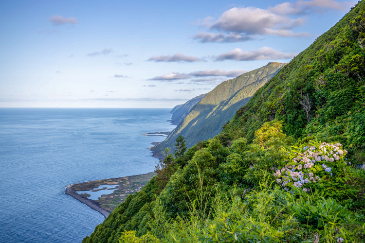 Experience Pack: Discover the Islands Faial, Pico, and São Jorge (from Faial) 