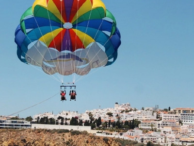 Parasailing: 1 Hour