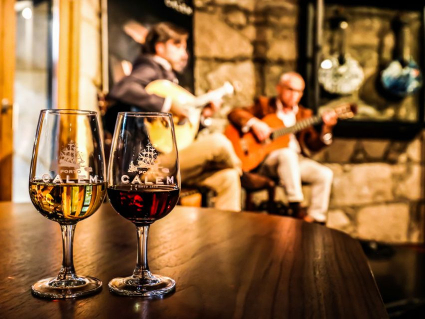 Wine Tasting: Fado in Porto