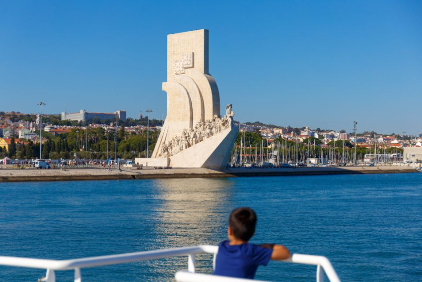 Boat Tours: Tágides Promenade