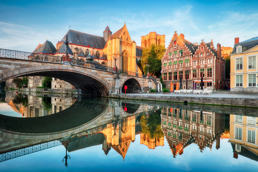 Full Day Tour: Antwerp and Ghent Guided Tour