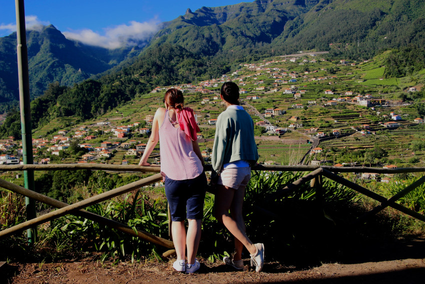 Passeio de Jeep: Vinho e Skywalk - Meio Dia