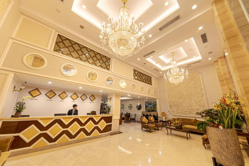 Chalcedony Hotel