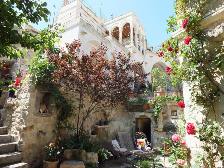 Melekler Evi Cave Hotel