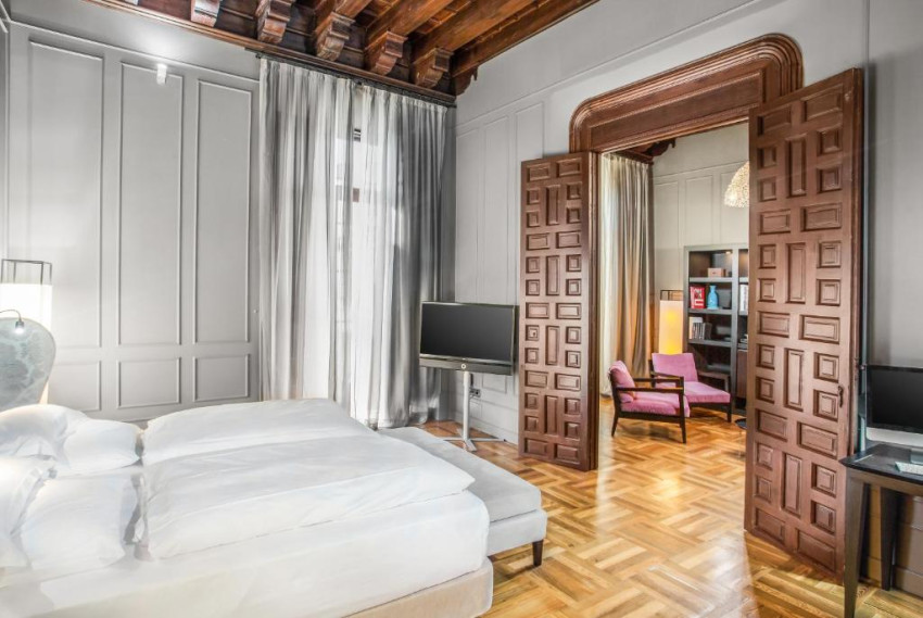 CoolRooms Palacio Villapanés, Seville, ES Book online