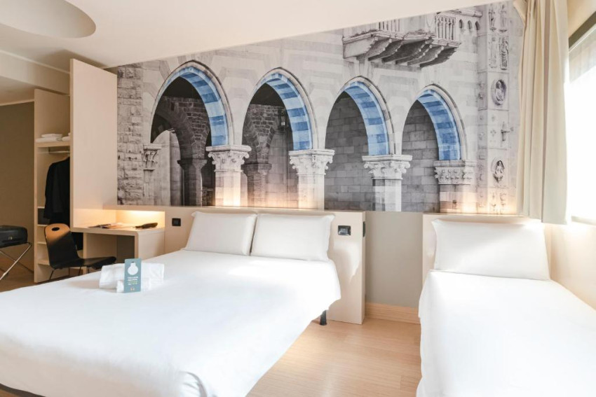 B&B Hotel Como, Como, IT | Book Online